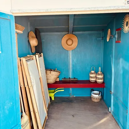 Villa Unieke Catherine Met Frontaal Zeezicht, Parking Sauna En Strandcabine De Panne