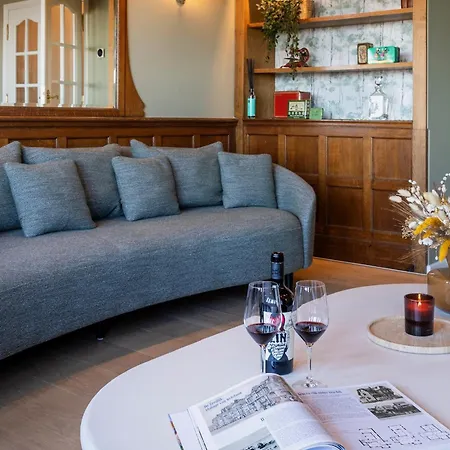 Villa Unieke Catherine Met Frontaal Zeezicht, Parking Sauna En Strandcabine De Panne