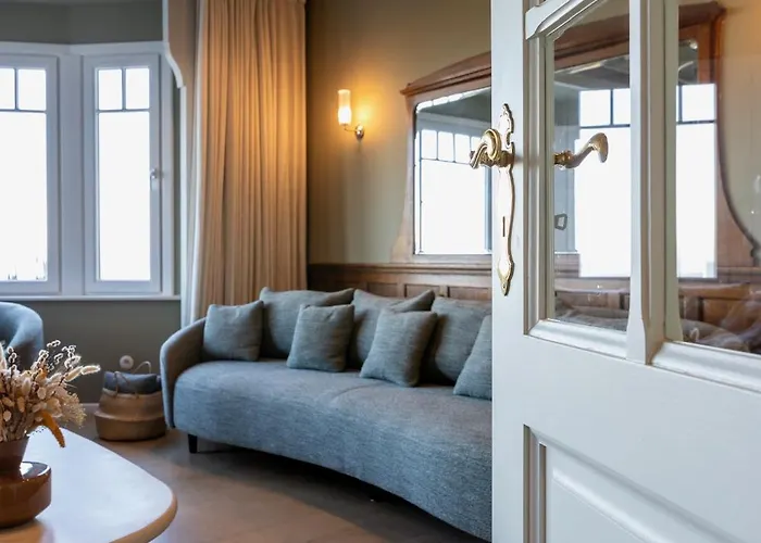 Unieke Catherine Met Frontaal Zeezicht, Parking Sauna En Strandcabine Villa