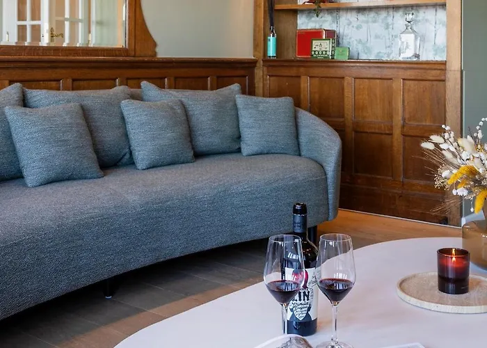 Villa Unieke Catherine Met Frontaal Zeezicht, Parking Sauna En Strandcabine De Panne